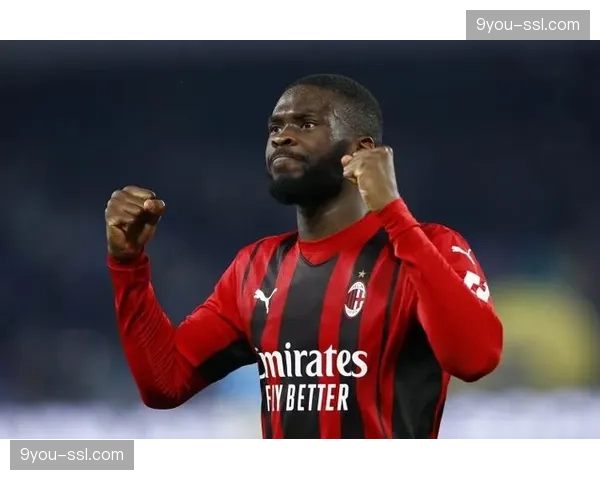 官方：AC米兰后卫托莫里腿筋受伤，预计缺席四周