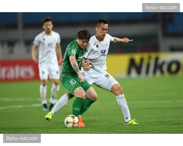 述评：马赛取胜但代价高昂，两名主力中场因防守吃牌下轮停赛